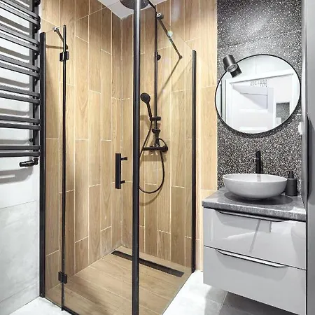 Navy Blue Dream - - Basen - Parking