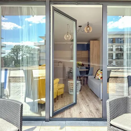 Navy Blue Dream - - Basen - Parking Апартаменты Дзивнув