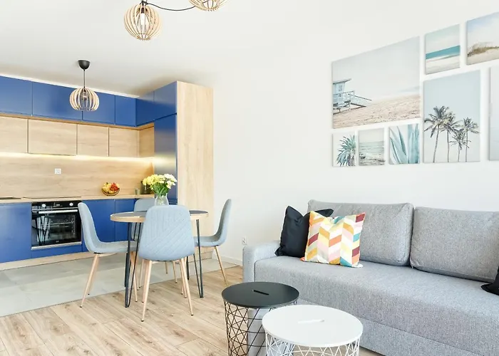 Navy Blue Dream - - Basen - Parking Dziwnow